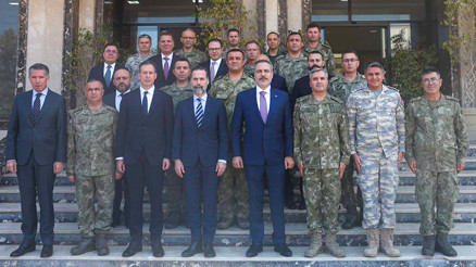 Dışişleri Bakanı Hakan Fidandan TSK Libya Görev Gücü Komutanlığına ziyaret