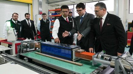 Cumhurbaşkanlığı Yatırım ve Finans Ofisi Başkanı Dağlıoğlundan Karluna’ya destek ziyareti Cumhurbaşkanlığı Yatırım ve Finans Ofisi Başkanı Dağlıoğlundan Karluna’ya destek ziyareti