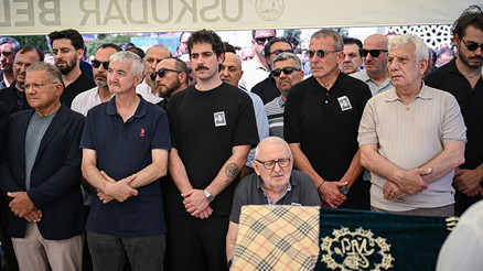 Abdullah Avcının vefat eden annesi son yolculuğuna uğurlandı