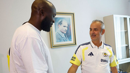 Fenerbahçenin yeni transferi Lukaku tesisleri gezdi