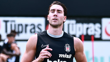 Dusan Vlahovic, Beşiktaş ile ilk antrenmanına çıktı