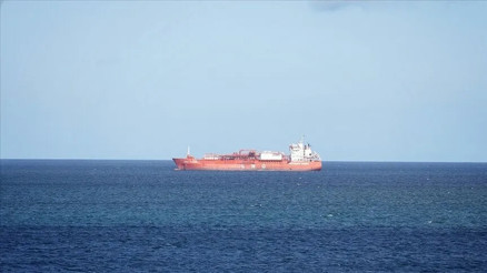 İran basını yazdı… İran, Hürmüz Boğazında BAEye ait petrol tankerini alıkoydu