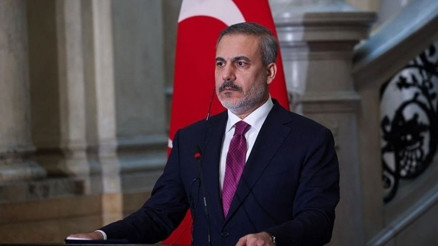 Dışişleri Bakanı Hakan Fidan, IKB Başkanı Barzani ve IKBY Başbakanı Barzani ile görüştü
