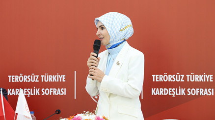 Bakan Göktaş: Terörsüz Türkiye’yi şehit yakınlarımız ve gazilerimizle birlikte inşa ettik