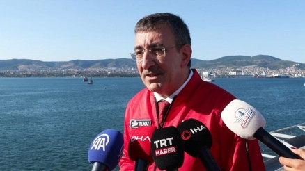 Cumhurbaşkanı Yardımcısı Yılmaz: Türkiye son 25 yılda savunma sanayiinde bir devrim yaşadı Cumhurbaşkanı Yardımcısı Yılmaz: Türkiye son 25 yılda savunma sanayiinde bir devrim yaşadı