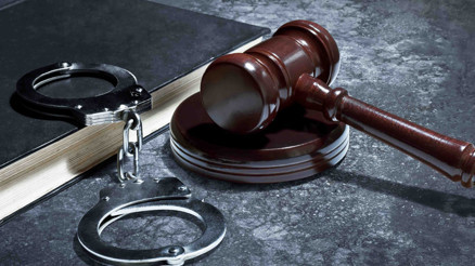 30 yıllık cinayet dosyası yeniden açıldı: 81 yaşındaki sanık ömür boyu hapse mahkûm edildi