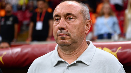 Stanimir Stoilov: Maçı çevirmek için her şeyimizi verdik Stanimir Stoilov: Maçı çevirmek için her şeyimizi verdik