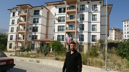 Hatayda depremzedeye aynı ev şoku: 1 milyon lira ödedi, 6 kişiye daha satıldığını öğrendi