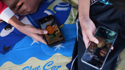 Polonyadan ilkokullarda telefon kullanımına yasak kararı