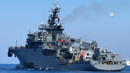 TCG Işın alabora olan geminin enkazı için taramalara başladı TCG Işın alabora olan geminin enkazı için taramalara başladı