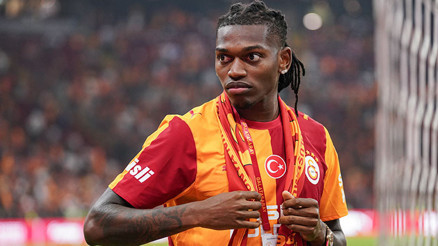 Leao, Galatasarayda sahne alıyor Gözler Okan Burukta