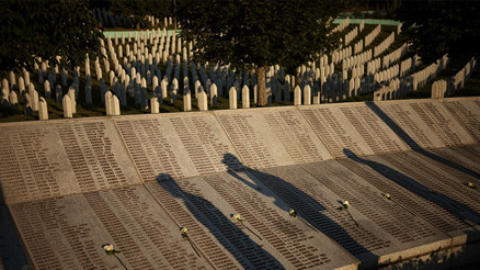 Srebrenitsadan sağ kurtuldu: Bosna Kasabı öldü ama ruhu Sırbistanda yaşıyor Srebrenitsadan sağ kurtuldu: Bosna Kasabı öldü ama ruhu Sırbistanda yaşıyor