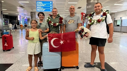 Catalina Kanalı fatihi yurda döndü