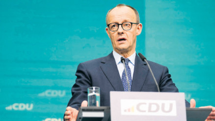 AfD’yi yarıya indirecekti, CDU’yu indirdi