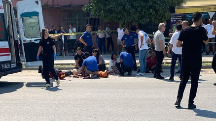 Adanada duruşma öncesi sokakta silahlı ve döner bıçaklı çatışma: 1 ölü, 7 yaralı