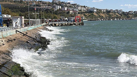 Marmara Denizinde kuvvetli poyraz: Balıkçılar 2 gündür denize açılamıyor