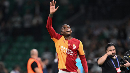 Sporting taraftarından Leaoya protesto