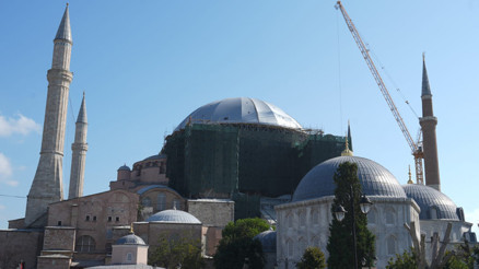 Ayasofya’nın mihrap bölümündeki kubbede güçlendirme ve konservasyon çalışmaları başlıyor Ayasofya’nın mihrap bölümündeki kubbede güçlendirme ve konservasyon çalışmaları başlıyor