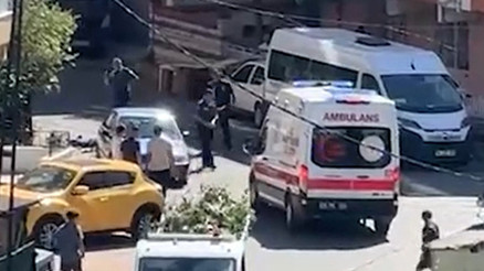 Maltepede kavga kanlı bitti Kiracı, ev sahibine silahla ateş açtı: 2 ölü, 1 yaralı Maltepede kavga kanlı bitti Kiracı, ev sahibine silahla ateş açtı: 2 ölü, 1 yaralı