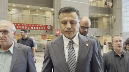 Özgür Çelik ifade vermek için adliyede Özgür Çelik ifade vermek için adliyede