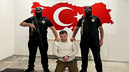 Suç örgütü elebaşı Serkan Kurtuluştan mahkemede ilk savunma: Örgüt kurmadım Suç örgütü elebaşı Serkan Kurtuluştan mahkemede ilk savunma: Örgüt kurmadım