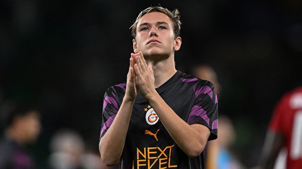 Aleksey Batrakovdan Galatasaray açıklaması Transferimin hakkını vermeliyim Aleksey Batrakovdan Galatasaray açıklaması Transferimin hakkını vermeliyim