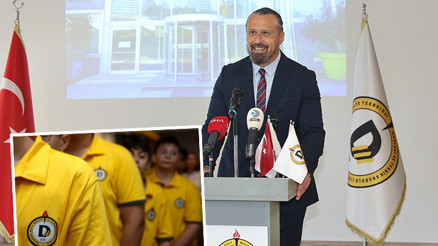 Demirören Medya ve Teknoloji Mesleki ve Teknik Anadolu Lisesi’nde ilk ders zili çaldı Demirören Medya ve Teknoloji Mesleki ve Teknik Anadolu Lisesi’nde ilk ders zili çaldı
