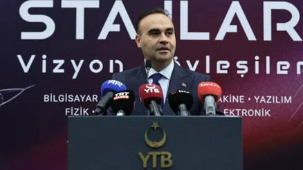 Bakan Kacır: Kızılelma ve KAAN ile mührümüzü gökyüzüne vuracağız