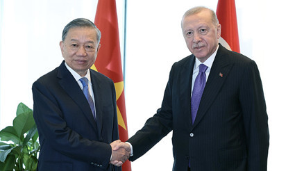 Cumhurbaşkanı Erdoğandan Türkevinde diplomasi trafiği Cumhurbaşkanı Erdoğandan Türkevinde diplomasi trafiği