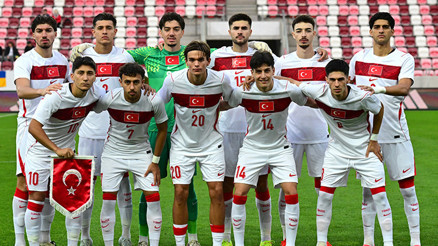 Ümit Milli Takımda sakatlık şoku Kadrodan çıkarıldı