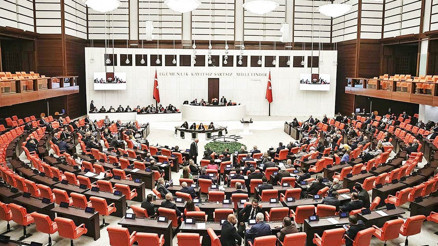 Yeni yasama yılı bugün başlıyor… Meclis’te gündem yoğun Yeni yasama yılı bugün başlıyor… Meclis’te gündem yoğun