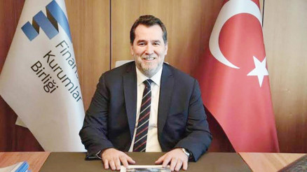 Fon soruşturmasında adı geçiyordu... Aracında ölü bulundu
