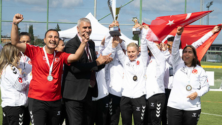 Görme Engelli Kadın Milli Futbol Takımı namağlup Avrupa şampiyonu