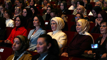 GİF’27’de gençler iz bıraktı, yıldızlar alkışladı