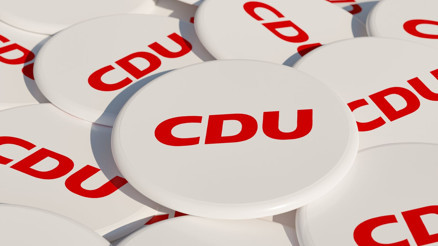 CDU’da yeni başlangıç sesleri