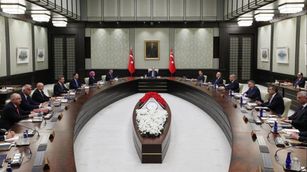 Kabine bugün sıcak başlıklarla toplandı