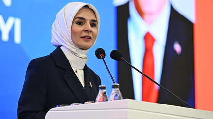 Bakan Göktaştan 15 yaş altına yönelik sosyal medya düzenlemesine ilişkin açıklama Bakan Göktaştan 15 yaş altına yönelik sosyal medya düzenlemesine ilişkin açıklama