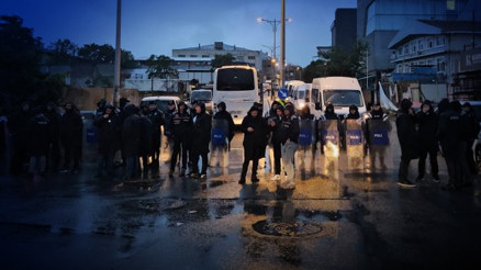 Son dakika... Halk TVye kayyum atandı Binada arama: 17 gözaltı kararı