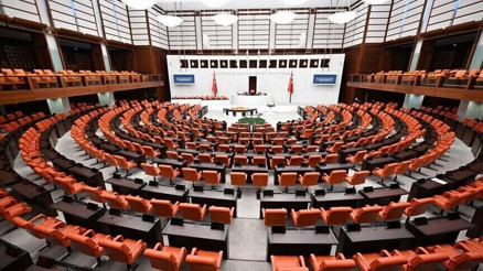 Fon tasfiyesi kanunu Bütçe Komisyonundan geçti