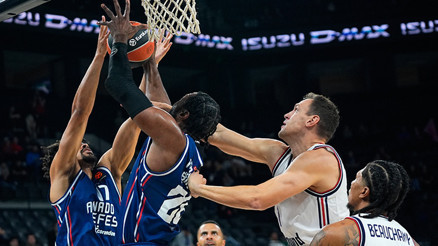 Anadolu Efes evinde Bayern Münihe mağlup