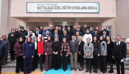 Deprem bölgesine kütüphane