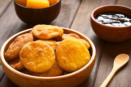 Hafta sonu kahvaltısında olmazsa olmaz çeşit çeşit hamur işi tarifleri