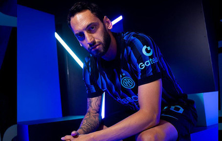 Interde Hakan Çalhanoğluna büyük onur