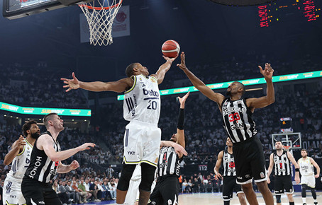Fenerbahçe, Beşiktaşı deplasmanda yendi