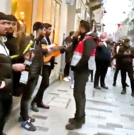 Toplumun yüzde kaçı aşırı fanatiktir acaba