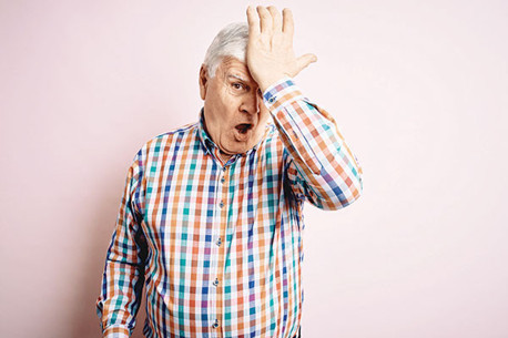 Yıkılmadık ayaktayız