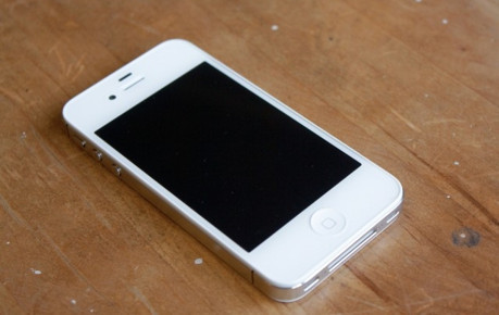 iPhone çılgınlığını fazla abartanlar