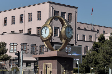 Kuleler 1 saat geride kaldı