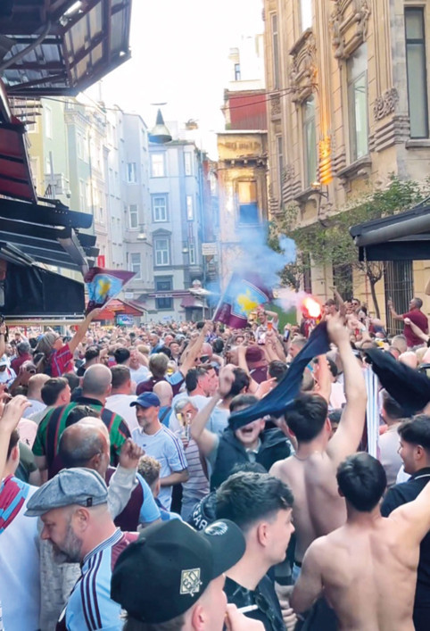 Aston Villa taraftarları İstanbul’a aşık oldu