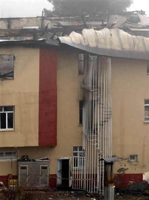 Adanada yurttaki yangın faciasında cenazeler ailelere teslim edildi